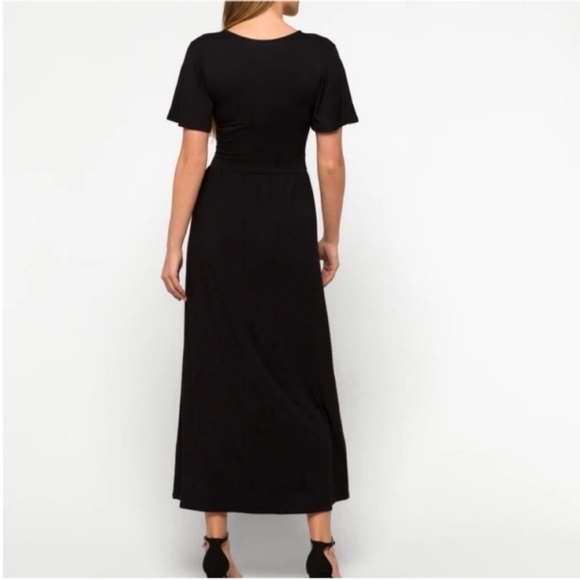 41 Hawthorn Black A-Line V-Neck Maxi Dress - Picture 4 of 15